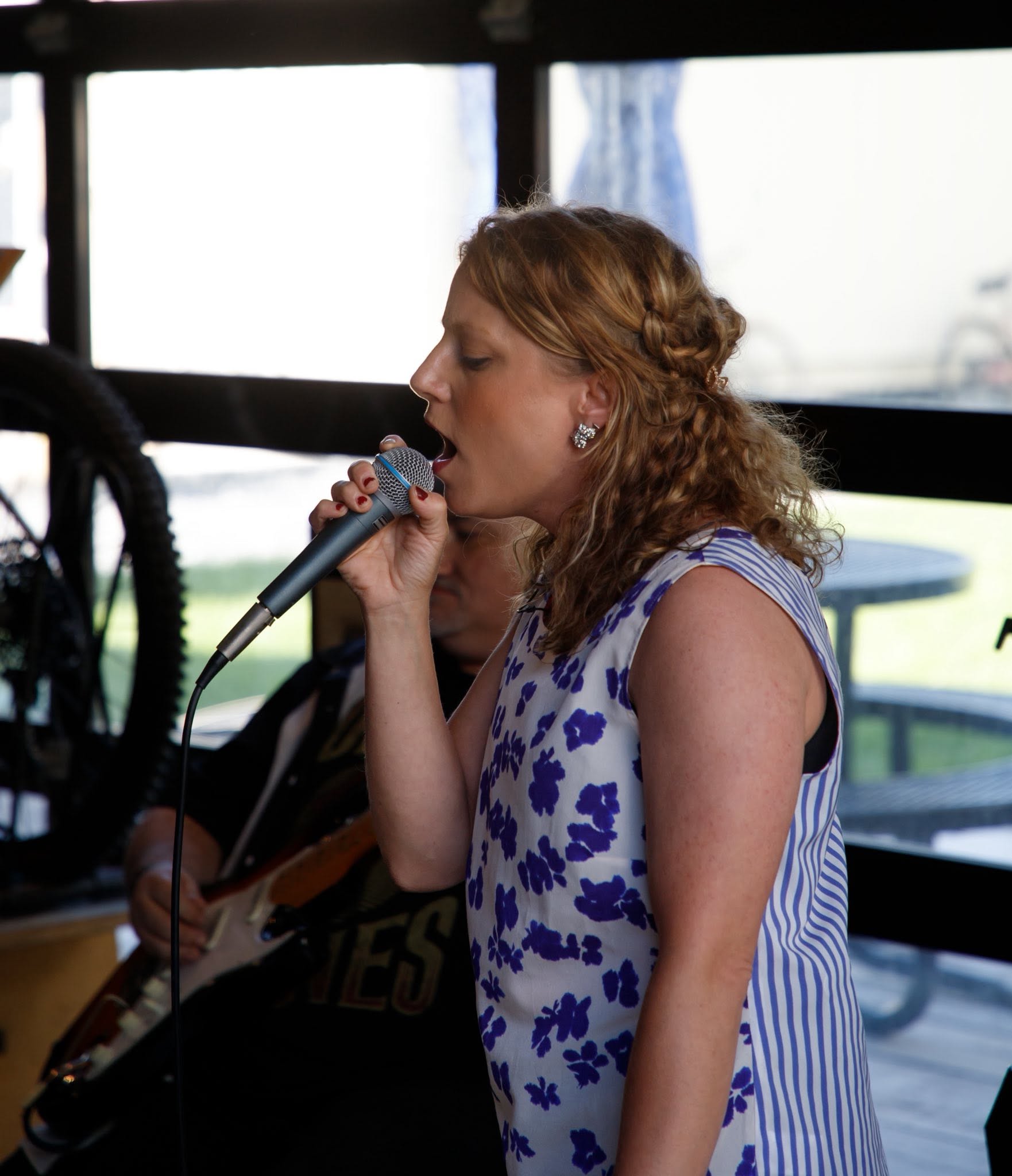 The PondeRz singing